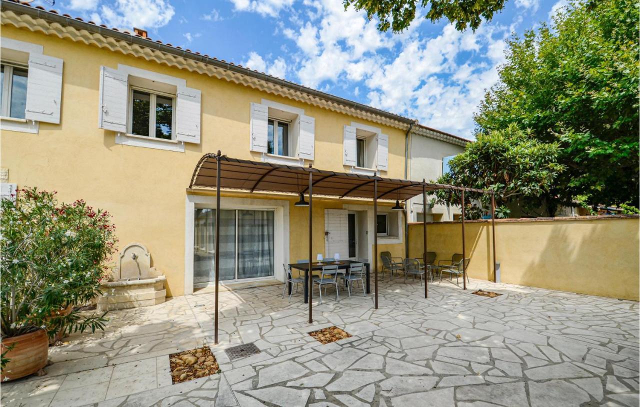3 Bedroom Awesome Home In Chateuneuf De Gadagne Châteauneuf-de-Gadagne エクステリア 写真