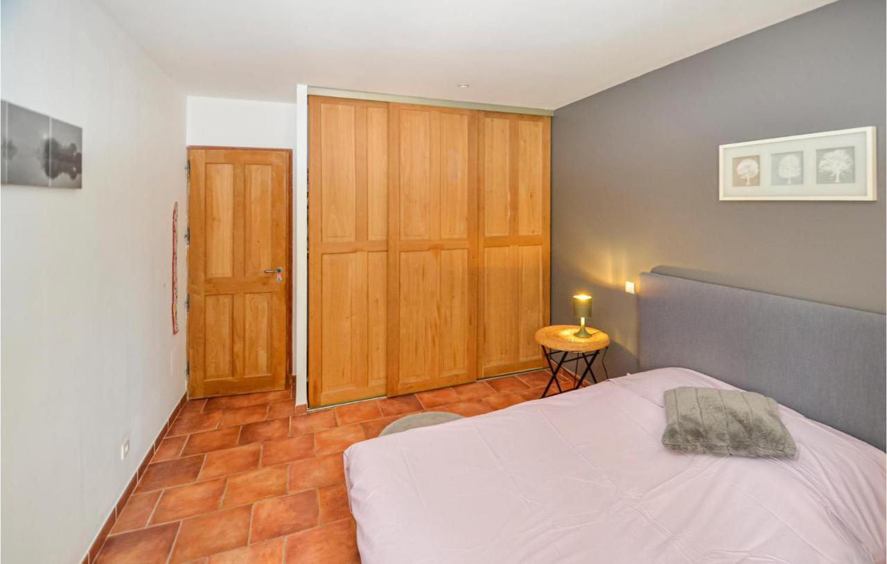 3 Bedroom Awesome Home In Chateuneuf De Gadagne Châteauneuf-de-Gadagne エクステリア 写真