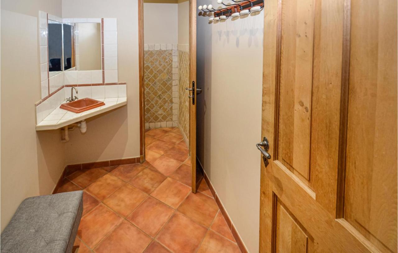 3 Bedroom Awesome Home In Chateuneuf De Gadagne Châteauneuf-de-Gadagne エクステリア 写真
