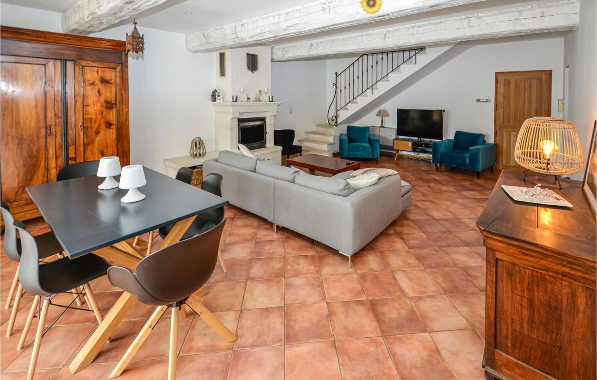 3 Bedroom Awesome Home In Chateuneuf De Gadagne Châteauneuf-de-Gadagne エクステリア 写真